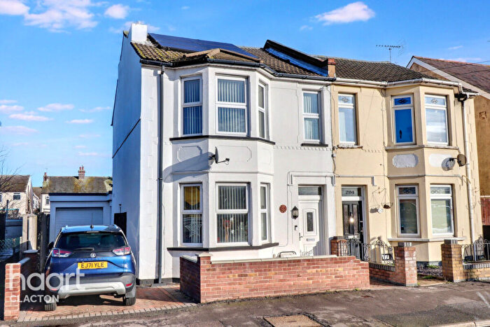 5 Bedroom Semi Detached House For Sale In Wellesley Road, Clacton-On-Sea, CO15