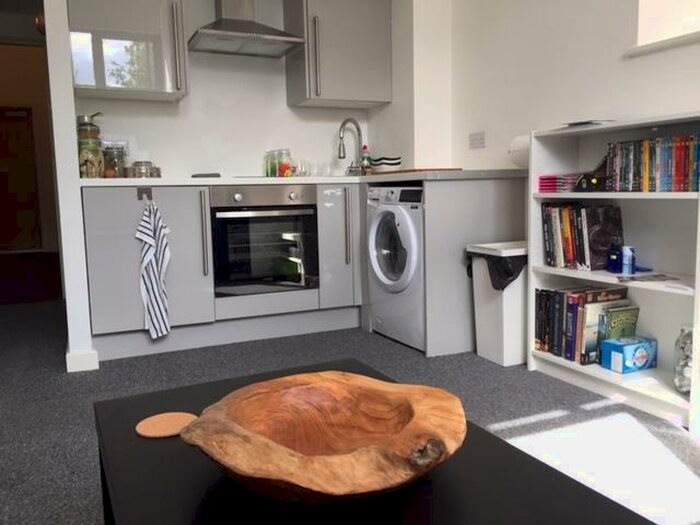 Studio To Rent In Crookes Valley Road, Sheffield, S10