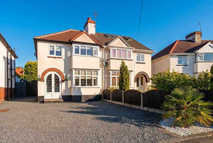 3 Bedroom Semi Detached House For Sale In Cheshire Avenue, Shirley, B90