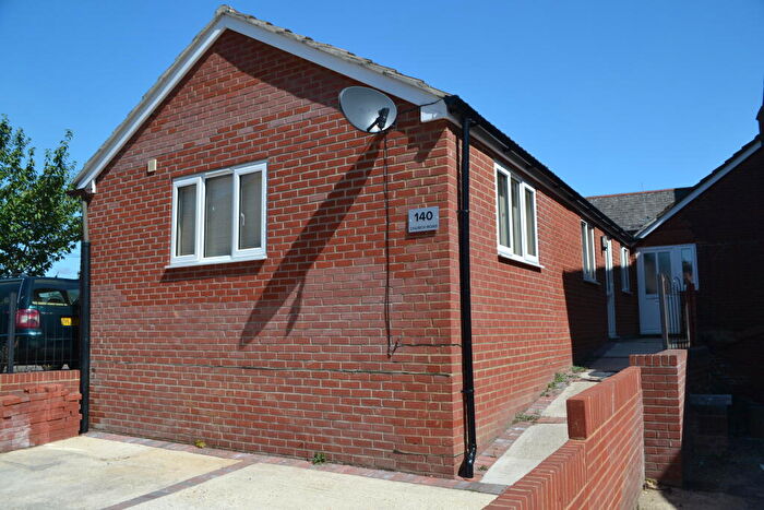 1 Bedroom Flat To Rent In Woolston, Southampton, Hampshire, SO19