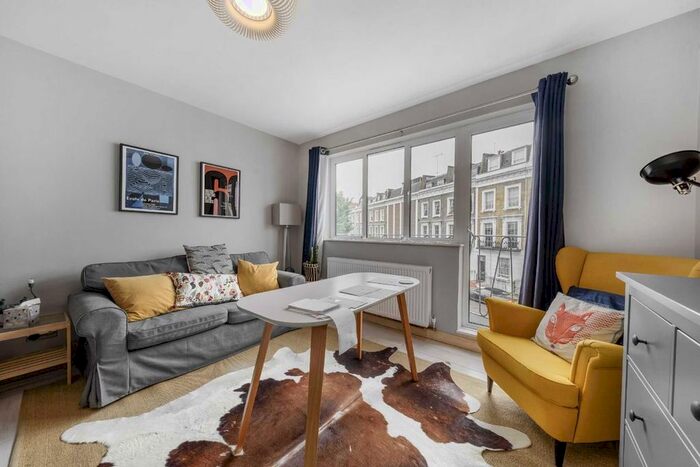 2 Bedroom Flat To Rent In Moreton Place, London SW1V