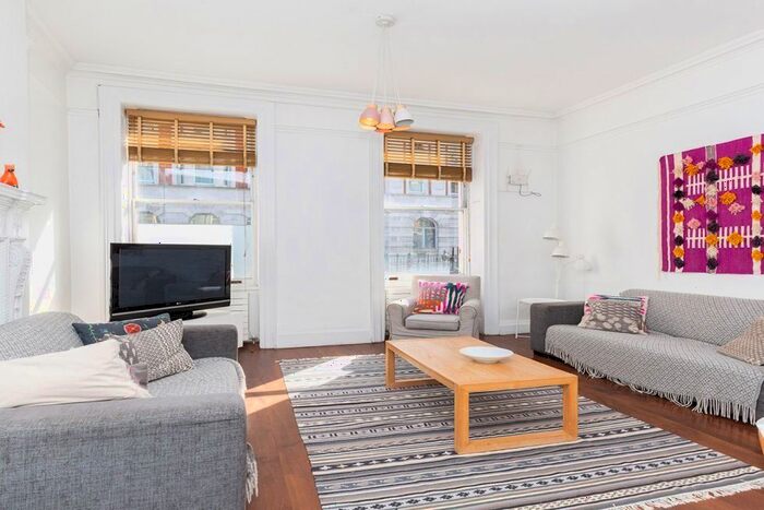 3 Bedroom Flat To Rent In Gower Street, London, WC1E
