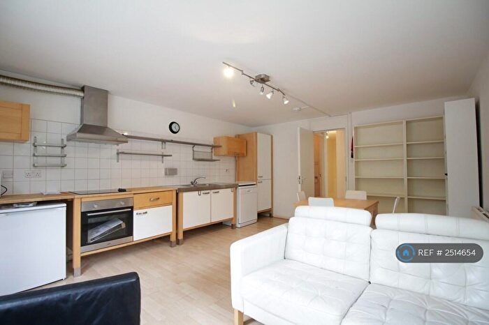 4 Bedroom Flat To Rent In Forge Place, London, NW1