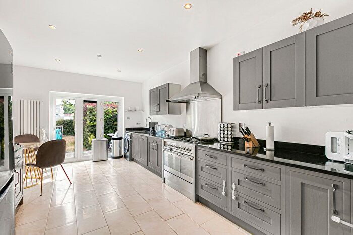 4 Bedroom Bungalow To Rent In Lyndhurst Avenue, Twickenham, TW2