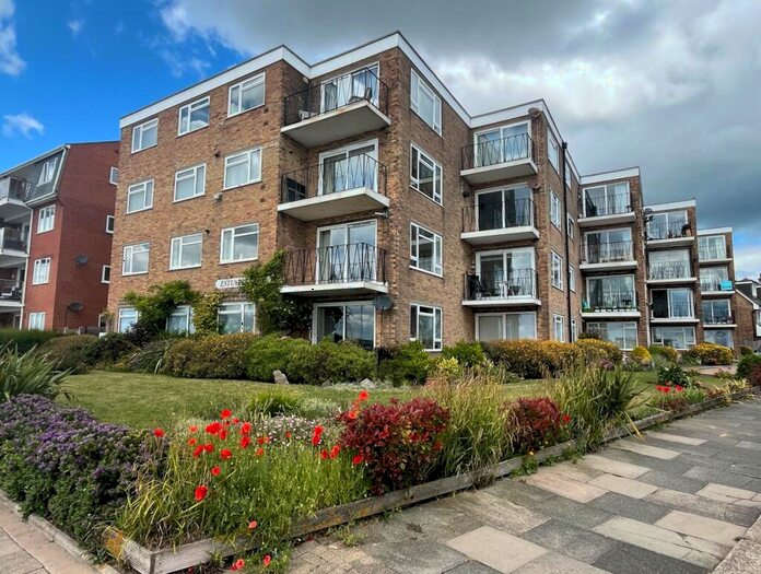 2 Bedroom Apartment To Rent In Eastern Esplanade, Southend-on-Sea, Essex, SS1