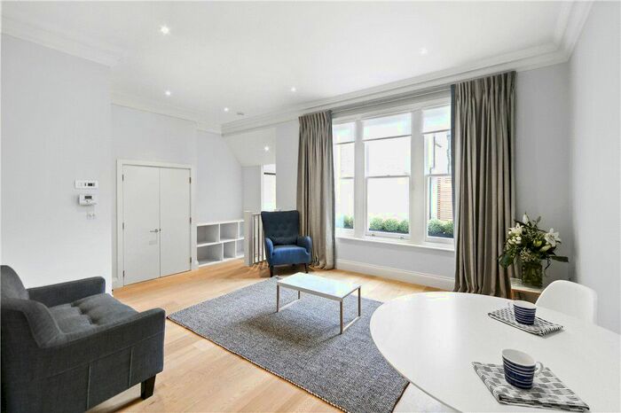 1 Bedroom Flat To Rent In Egerton Gardens Mews, London, SW3