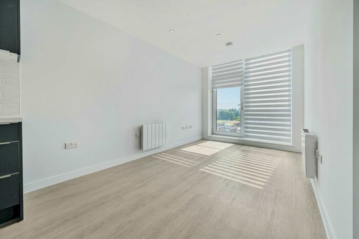 2 Bedroom Apartment To Rent In Beckenham Road, Beckenham, BR3