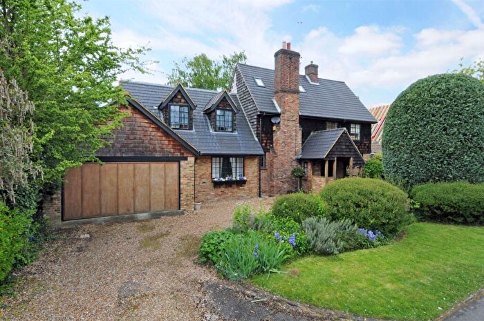 5 Bedroom Detached House To Rent In Riverside Drive, Esher, KT10