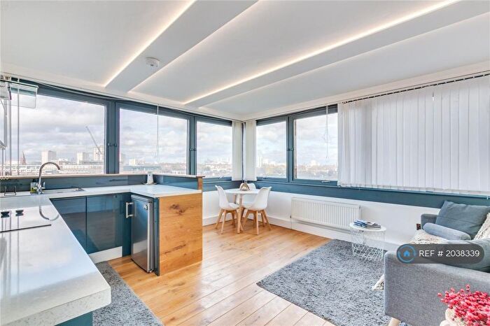 3 Bedroom Flat To Rent In Penge House, London, SW11