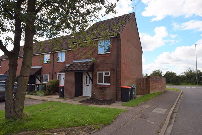 2 Bedroom Terraced House To Rent In Shelton Avenue, Toddington, LU5