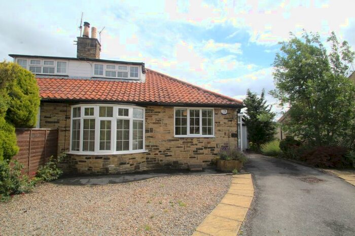 3 Bedroom Semi-Detached House To Rent In Langwith Avenue, Collingham, LS22