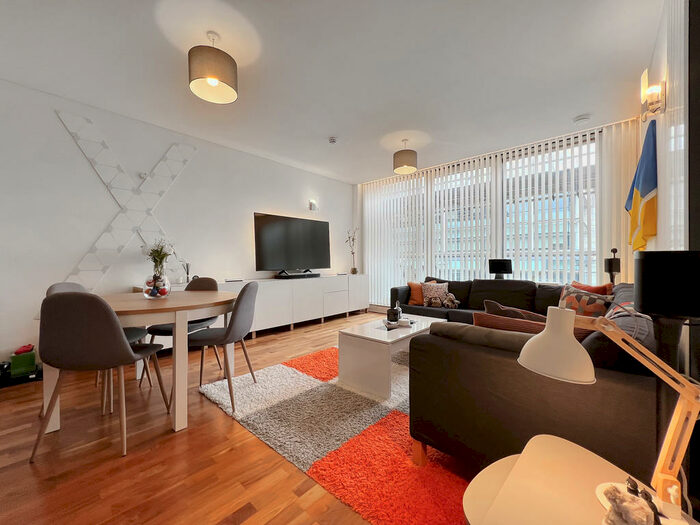 1 Bedroom Apartment To Rent In Leftbank, Manchester City Centre, M3