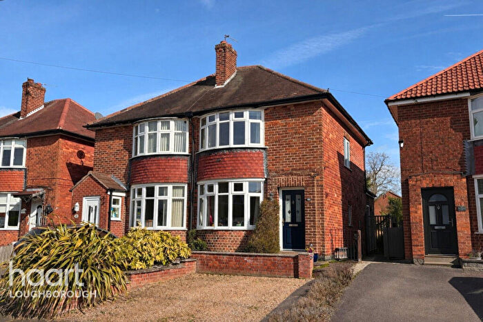 3 Bedroom Semi Detached House For Sale In King George Avenue, Loughborough, LE11