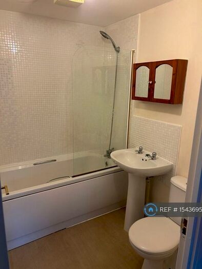 4 Bedroom Terraced House To Rent In Pentwyn Drive, Cardiff, CF23