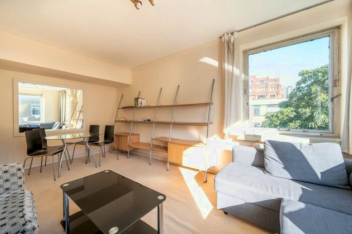 1 Bedroom Flat To Rent In Kendal Street, Connaught Village, London, W2