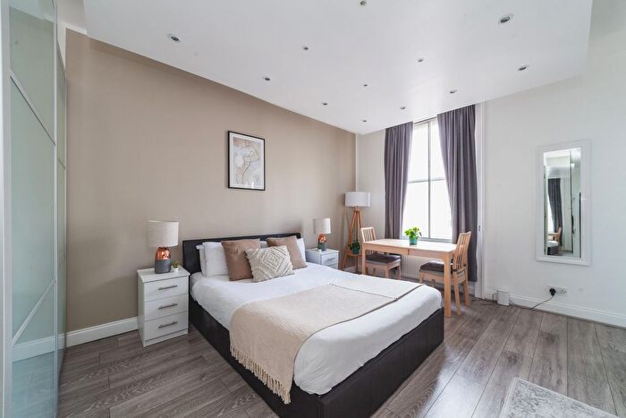 1 Bedroom Flat To Rent In Gloucester Terrace, London, W2