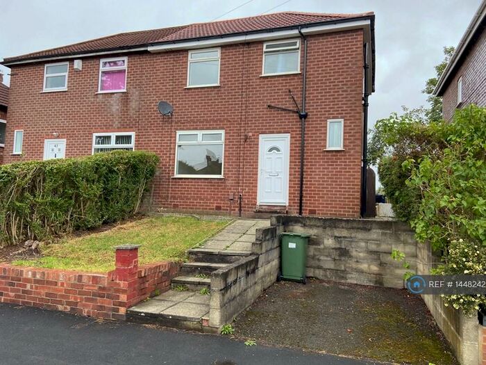 3 Bedroom Semi-Detached House To Rent In Windermere Road, Stockport, SK1
