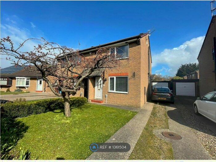 2 Bedroom Semi-Detached House To Rent In St. Quintins Close, Hull, HU9