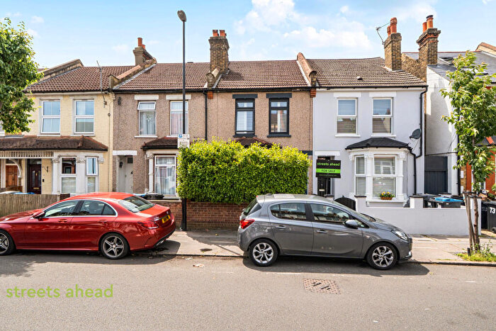 2 Bedroom Terraced House For Sale In Frant Road, Thornton Heath, CR7