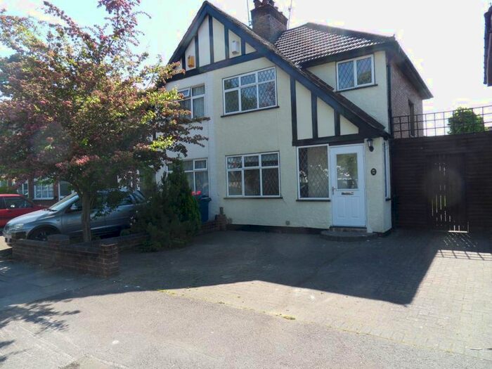 3 Bedroom Semi-Detached House To Rent In Boxtree Lane, Harrow, HA3