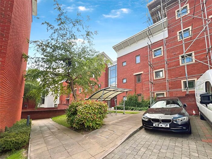 2 Bedroom Flat To Rent In Albion Street, Wolverhampton, West Midlands, WV1