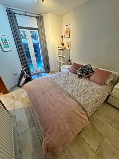 1 Bedroom Flat To Rent In Macfarlane Road, London, W12