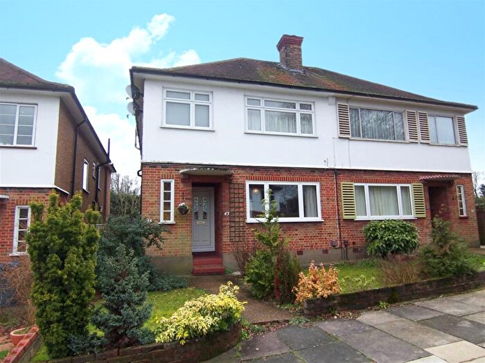 1 Bedroom Maisonette To Rent In Holwell Place, Pinner, HA5
