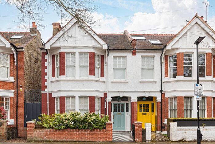 4 Bedroom Semi Detached House For Sale In Sharon Road, London, W4