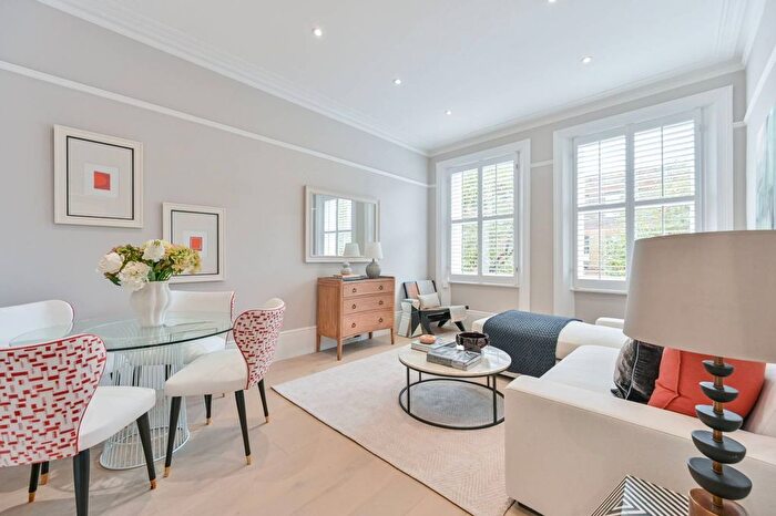 1 Bedroom Flat For Sale In Philbeach Gardens, Earls Court, London, SW5