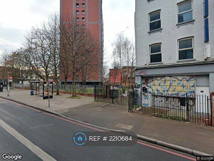 2 Bedroom Flat To Rent In New Cross Road, London, SE14