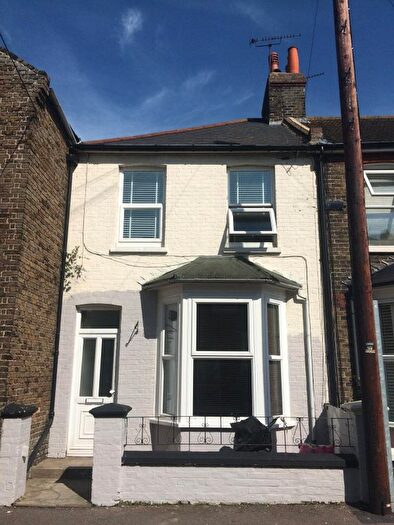 2 Bedroom End Of Terrace House To Rent In Clarendon Road, Broadstairs, CT10