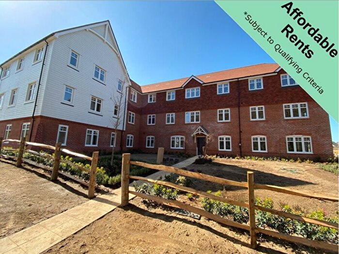 2 Bedroom Flat To Rent In Heather Court, Emerald Avenue, GU51