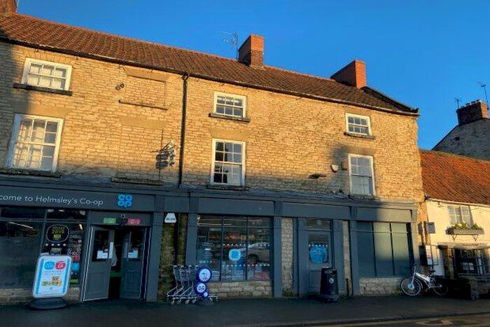 2 Bedroom Maisonette To Rent In Market Place, York, YO62