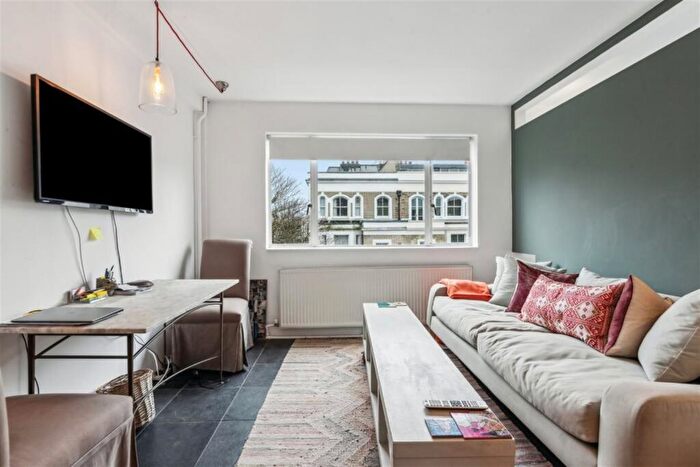 1 Bedroom Flat To Rent In St Lukes Road, W11