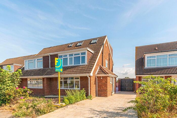 Studio To Rent In Crossways Road, Mitcham, CR4