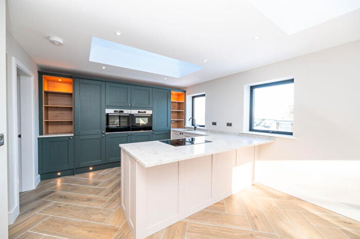 4 Bedroom Detached House For Sale In Leyfield Bank, Holmfirth, HD9