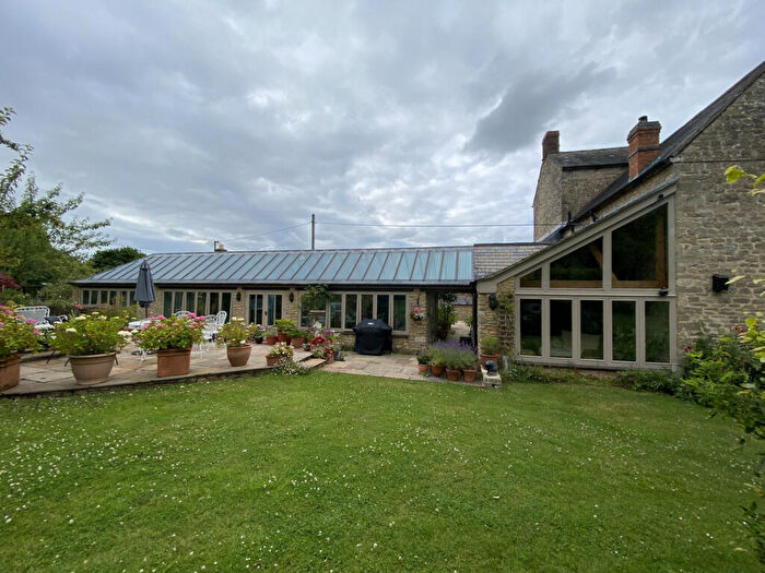 6 Bedroom Country House For Sale In Croughton Brackley, South Northamptonshire, NN13