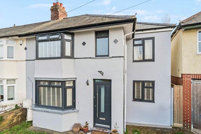 4 Bedroom Semi-Detached House For Sale In Campbell Road, Oxford, OX4