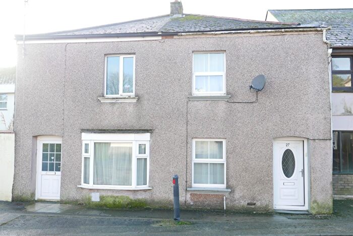 2 Bedroom Cottage To Rent In Castle Street, Liskeard, Cornwall, PL14