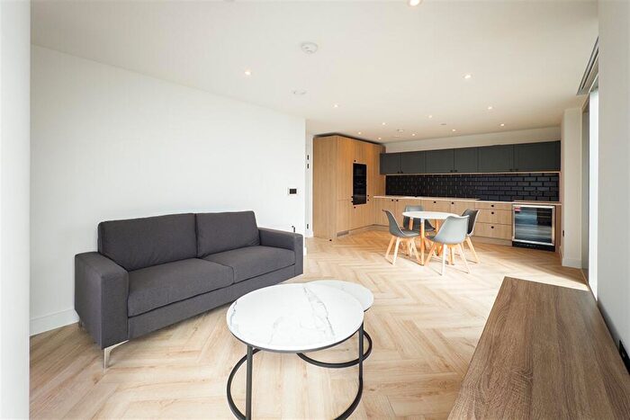 2 Bedroom Apartment To Rent In Bankside, Colliers Yard, M3