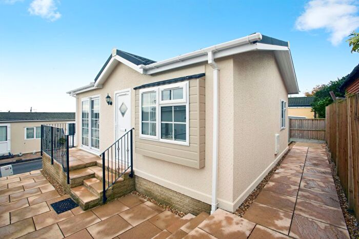 2 Bedroom Park Home For Sale In Holders Road, Amesbury, Salisbury, SP4