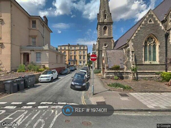 1 Bedroom Flat To Rent In Gff, Bristol, BS8