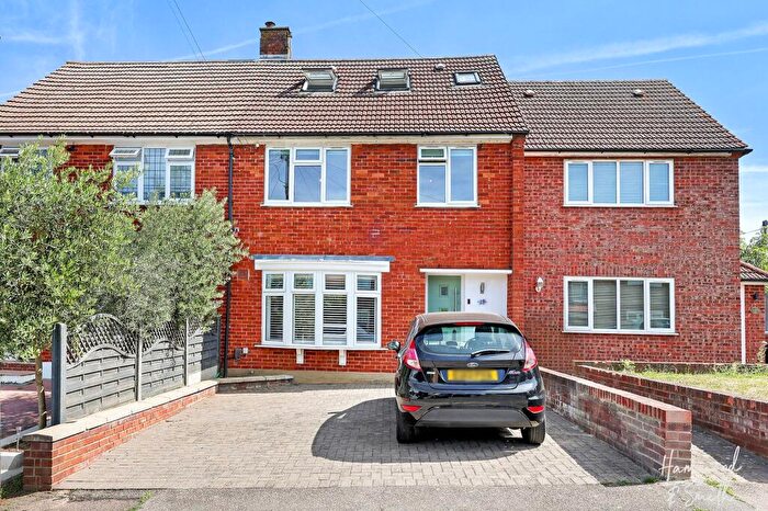 3 Bedroom Terraced House For Sale In Lincolns Field, Epping, CM16