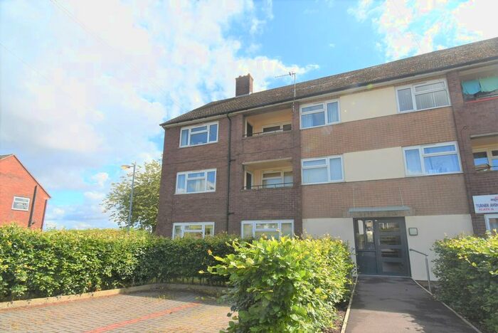 2 Bedroom Flat To Rent In Turner Avenue, Bignall End, Stoke-On-Trent, ST7