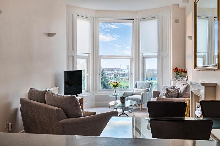 2 Bedroom Flat For Sale In Western Parade, Southsea, PO5