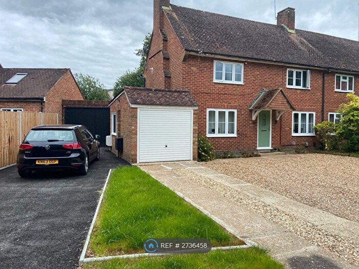 2 Bedroom Flat To Rent In Pyestock Crescent, Farnborough, GU14