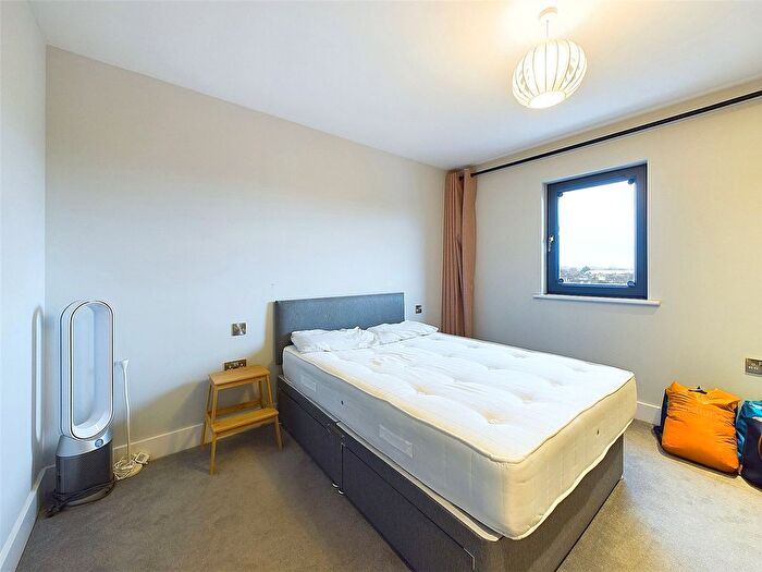 1 Bedroom Flat To Rent In Lower Richmond Road, Kew, Richmond, TW9