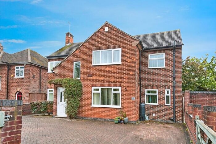 4 Bedroom Detached House For Sale In Greenwich Drive North, Derby, Derbyshire, DE22