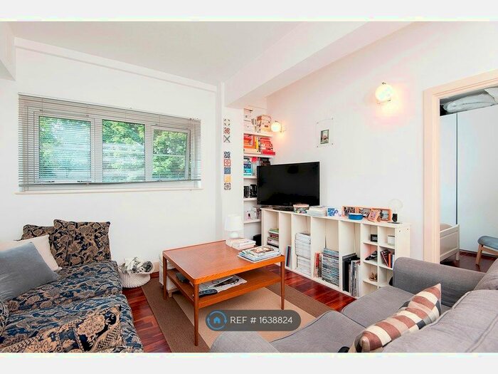 1 Bedroom Flat To Rent In Sunlight Square, London, E2