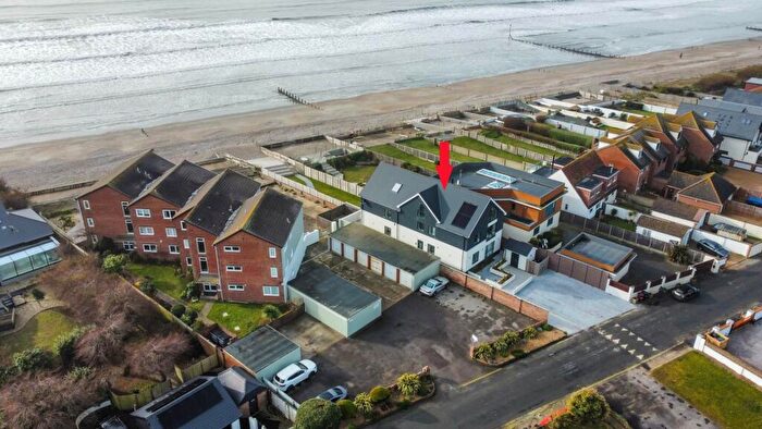 2 Bedroom Apartment For Sale In East Bracklesham Drive, Bracklesham Bay, West Sussex, PO20